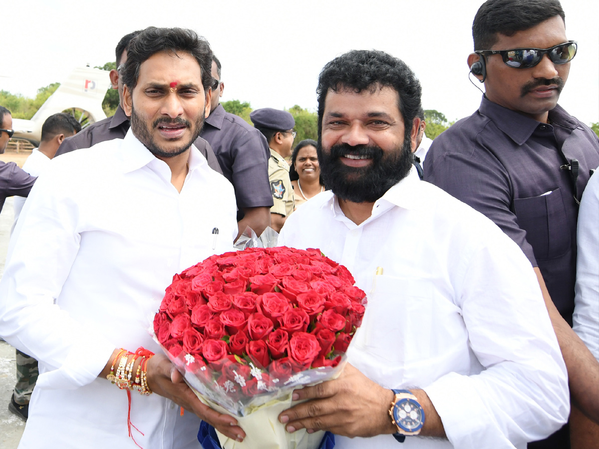 CM Jagan Disburses Jagananna Vidya Deevena Funds - Sakshi28