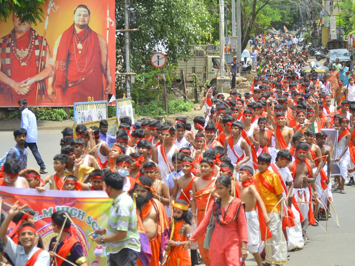 Alluri seetarama Raju get up for school events Photo Gallery - Sakshi10