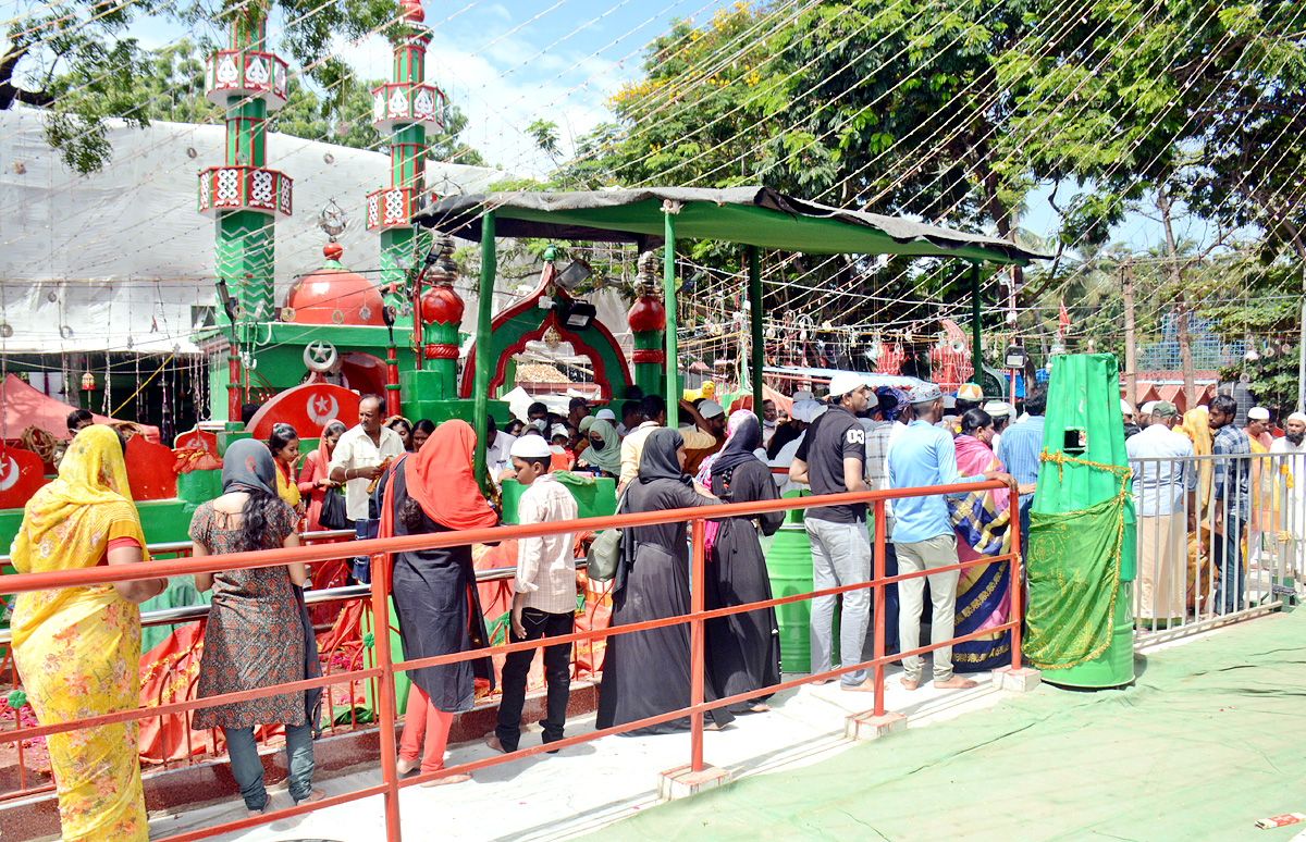 Roti Festival Celebrations Barashahid Dargah At Nellore  - Sakshi11