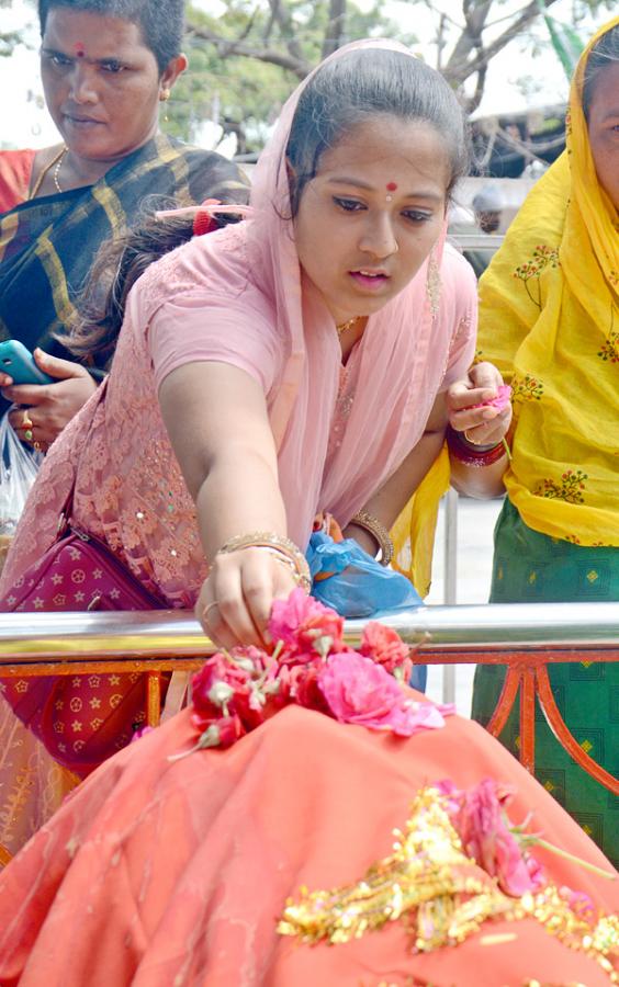 Roti Festival Celebrations Barashahid Dargah At Nellore  - Sakshi31