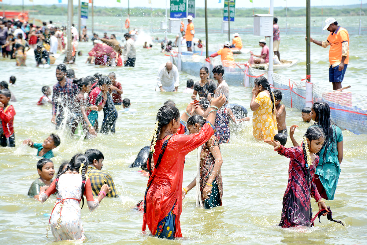 Roti Festival Celebrations Barashahid Dargah At Nellore  - Sakshi20