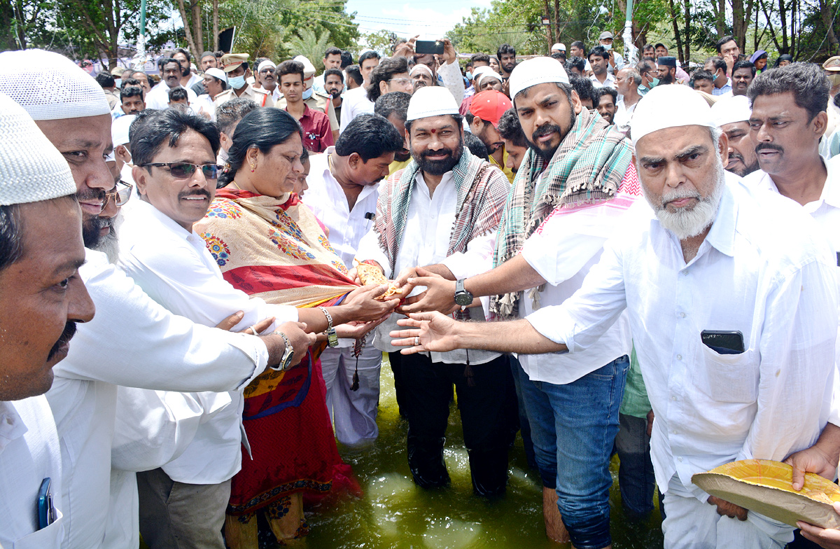 Roti Festival Celebrations Barashahid Dargah At Nellore  - Sakshi26