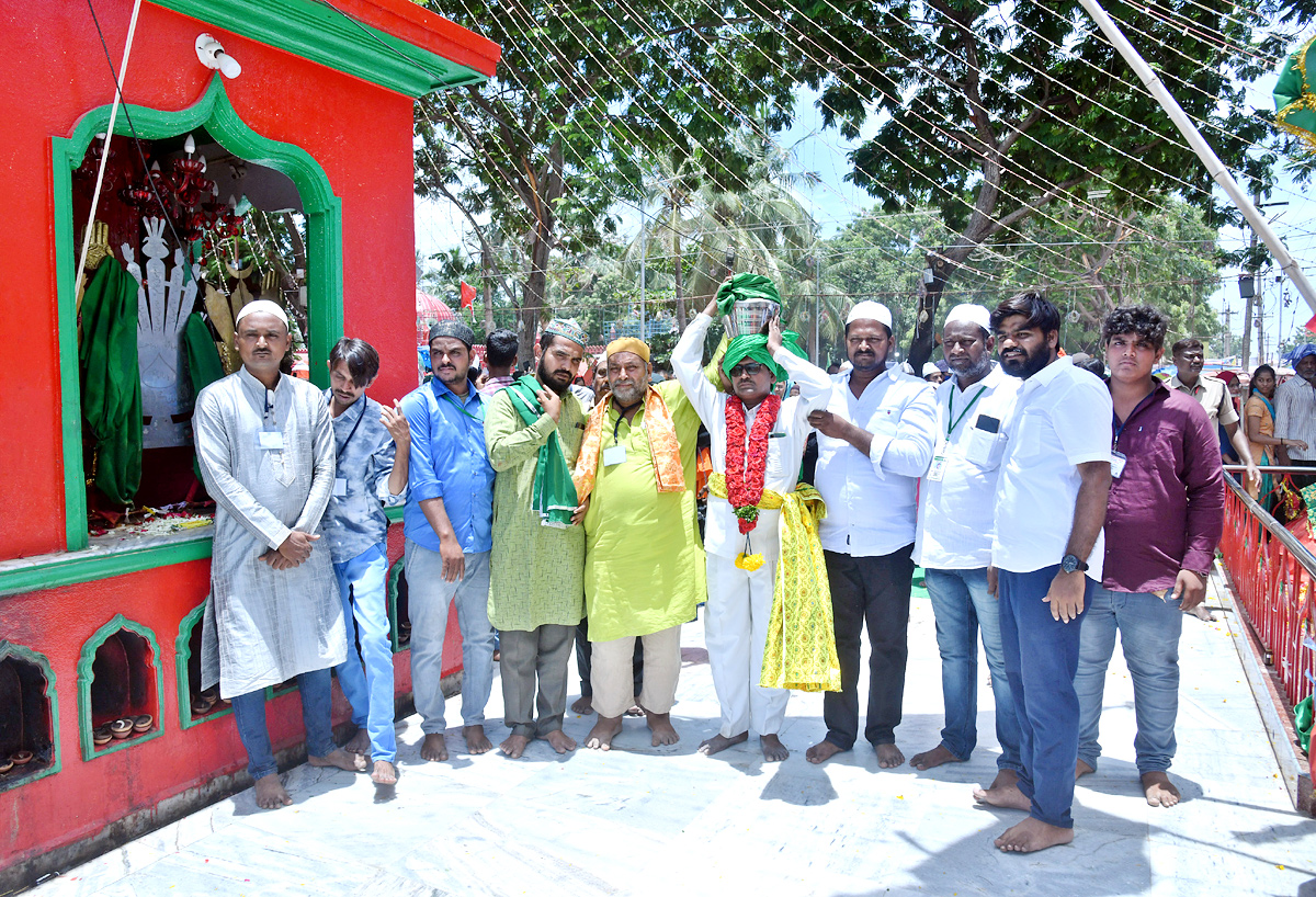 Roti Festival Celebrations Barashahid Dargah At Nellore  - Sakshi27