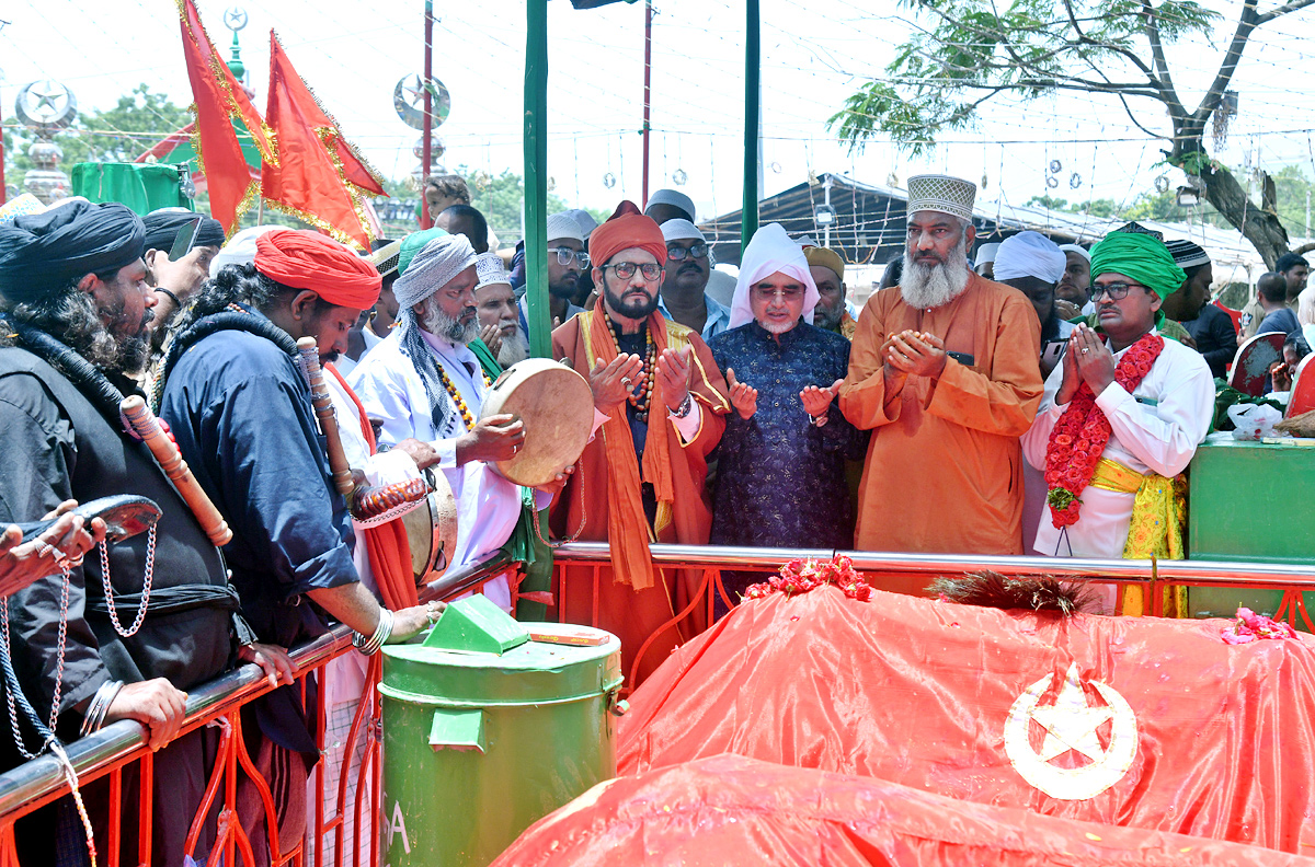 Roti Festival Celebrations Barashahid Dargah At Nellore  - Sakshi28