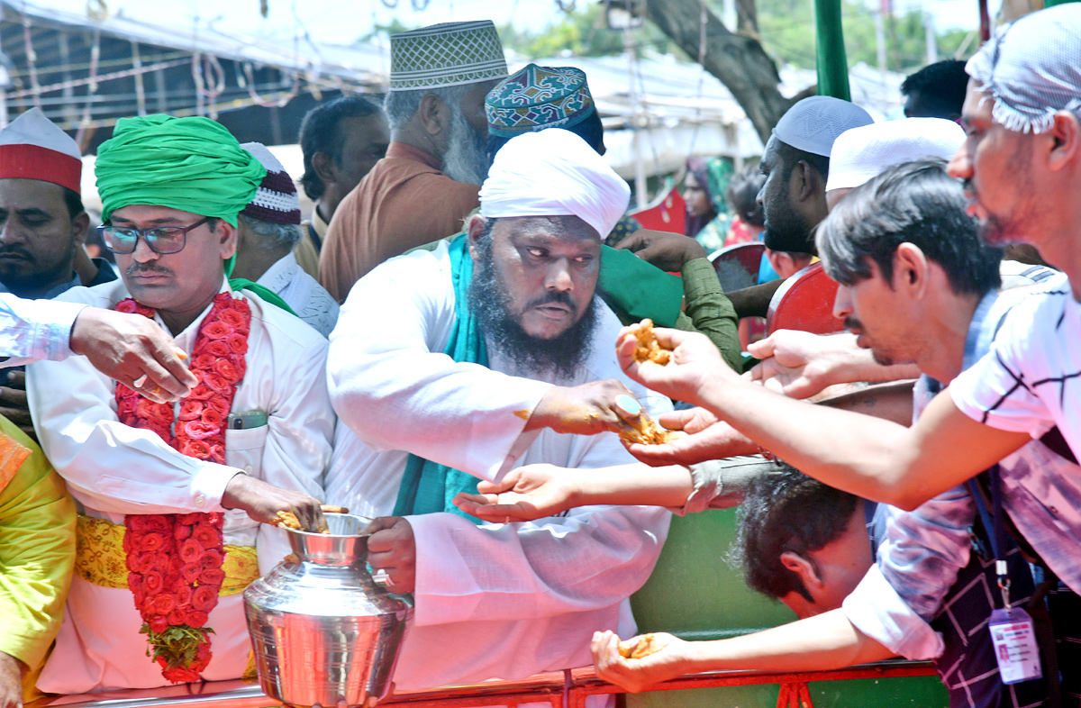 Roti Festival Celebrations Barashahid Dargah At Nellore  - Sakshi30