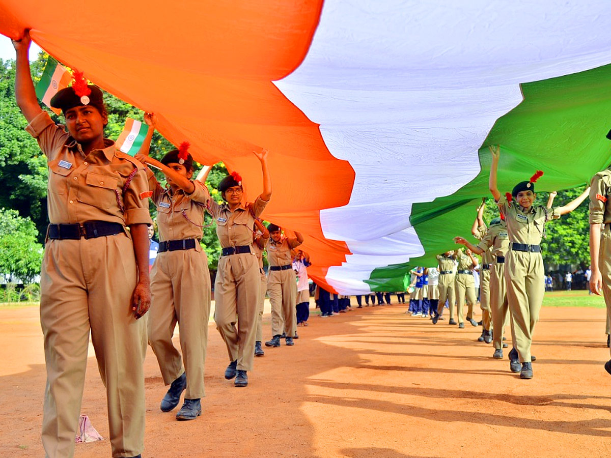 National Flag 1000 ft in meters in Vijayawada - Sakshi4