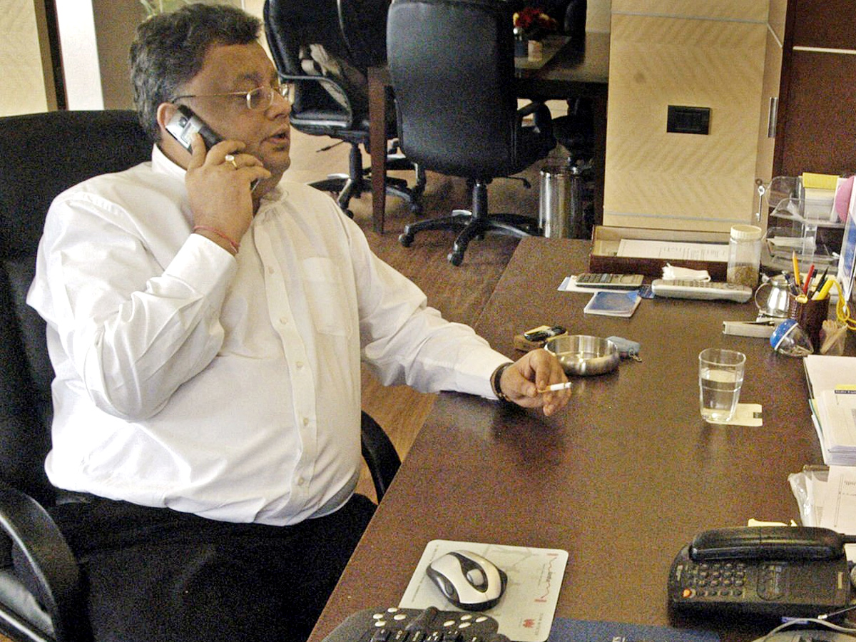 Big Bull of Dalal Street Investor Rakesh Jhunjhunwala Photos - Sakshi14