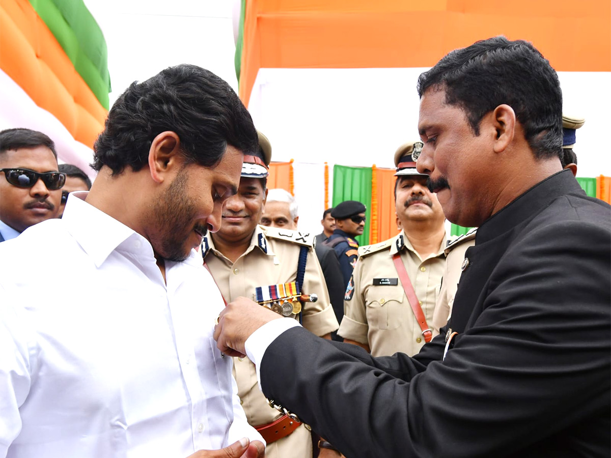 CM Jagan At AP Independence Day Celebration 2022 Photos - Sakshi4