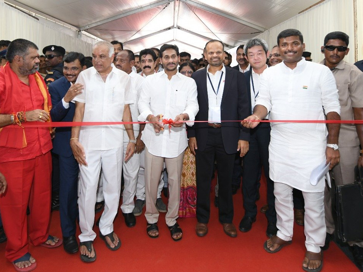 AP CM YS Jagan Foundation Stone for Companies in APSEZ Atchutapuram Anakapalli Photo Gallery - Sakshi21