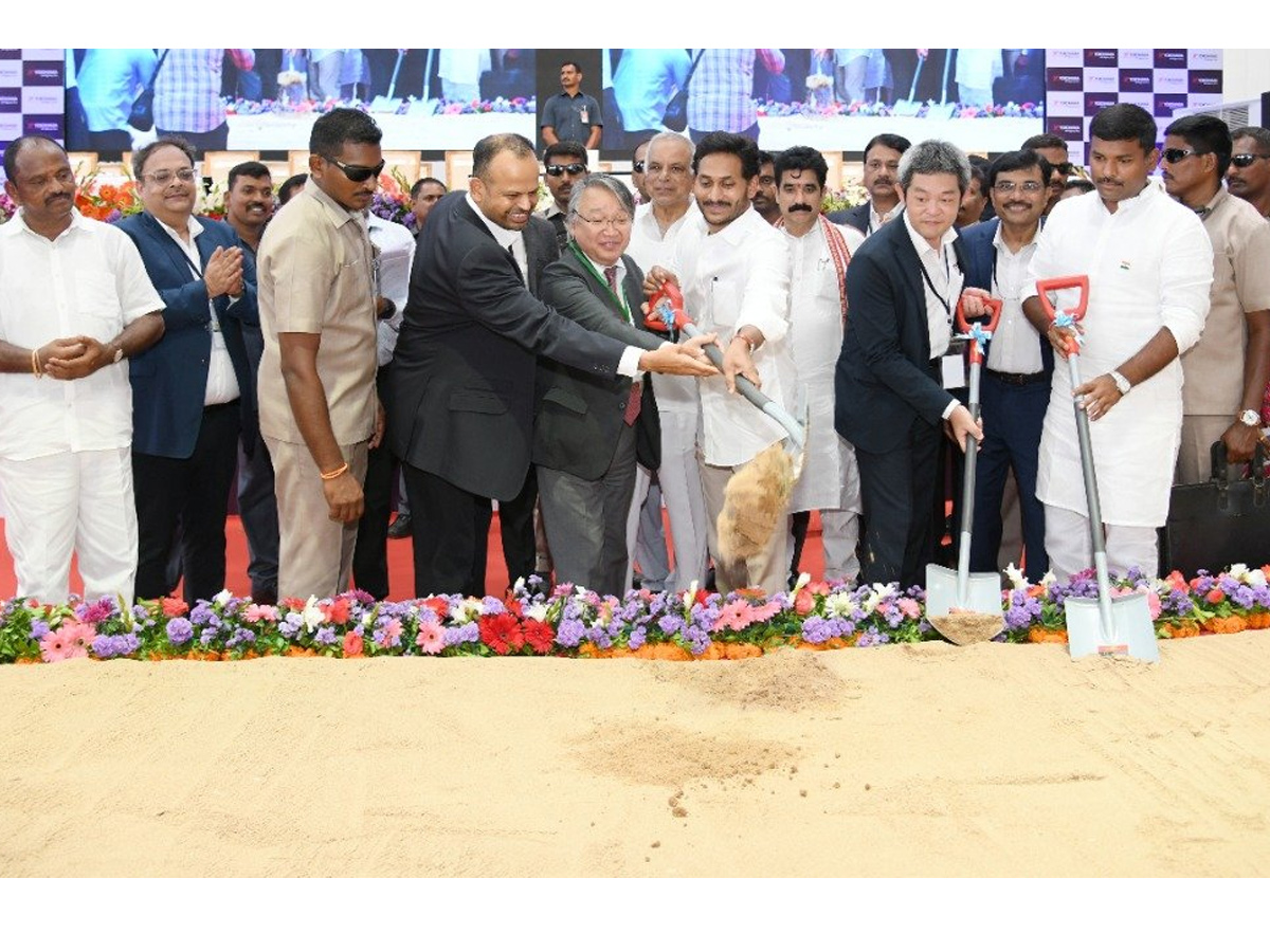 AP CM YS Jagan Foundation Stone for Companies in APSEZ Atchutapuram Anakapalli Photo Gallery - Sakshi6