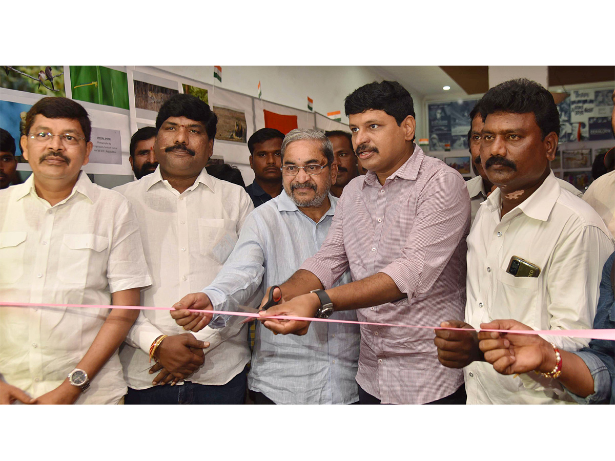 MP Santosh Kumar Inaugurates Photo Exhibition At Ravindra Bharathi Photo Gallery - Sakshi7