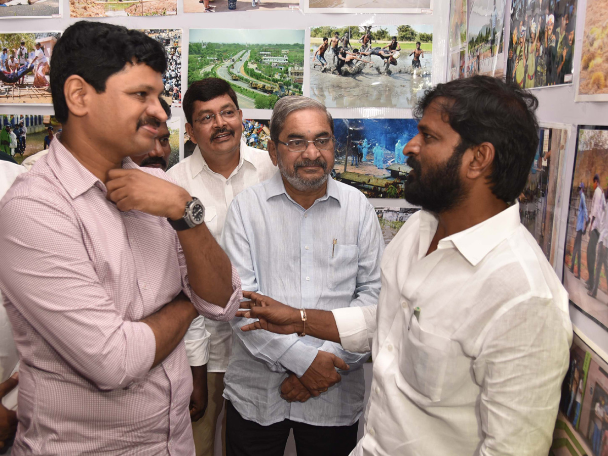 MP Santosh Kumar Inaugurates Photo Exhibition At Ravindra Bharathi Photo Gallery - Sakshi2