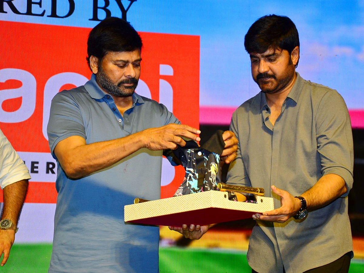 Celebrity Cricket Carnival Jersey And Trophy Launch by Mega Star Chiranjeevi Photo Gallery - Sakshi8