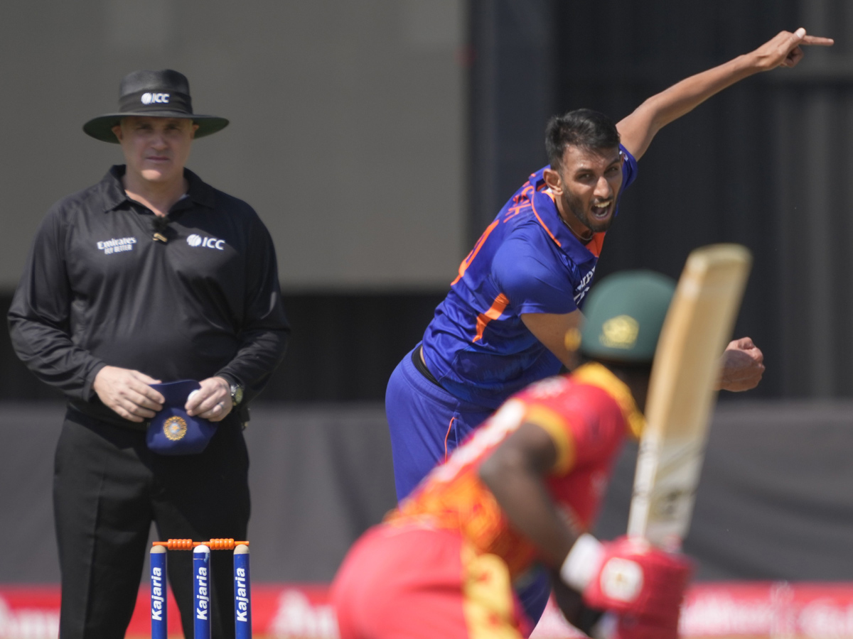India win by five wickets with Zimbabwe Photo Gallery - Sakshi4