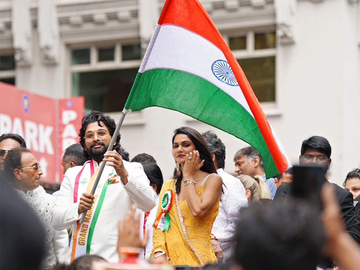 Allu Arjun makes grand entry at India Day parade in New York  - Sakshi8