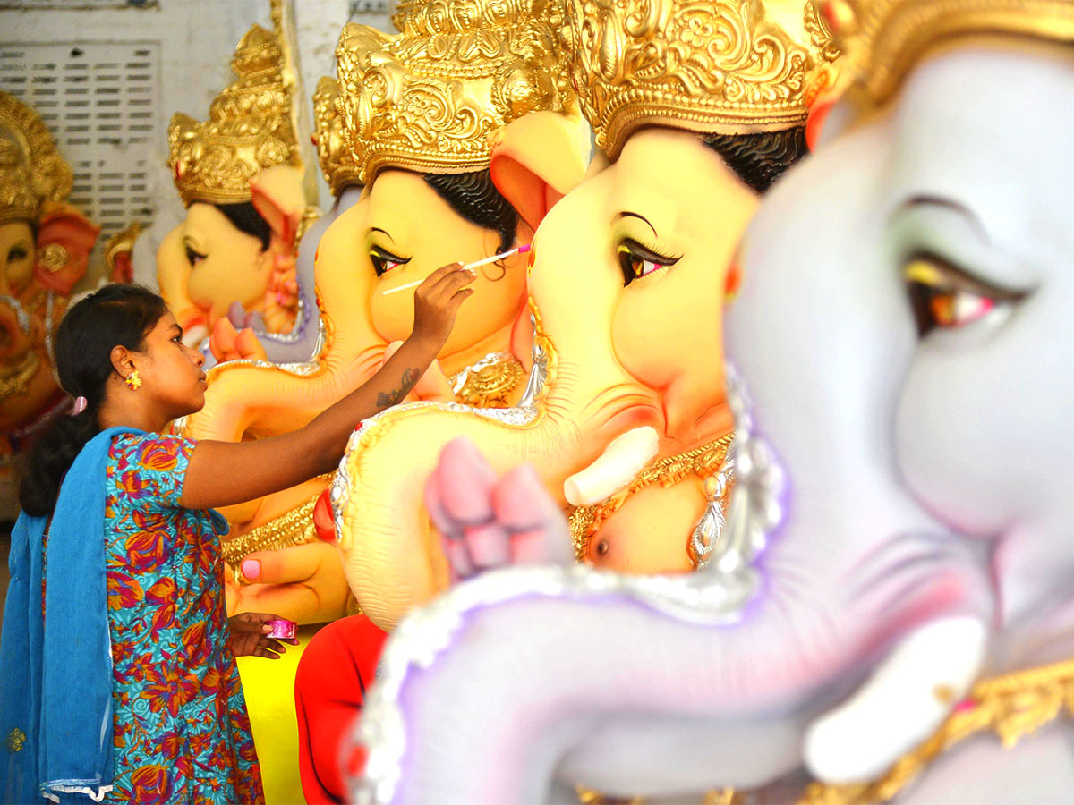 Ganesh Idols Ready For Chavithi Celebrations In Telugu States Photos - Sakshi1