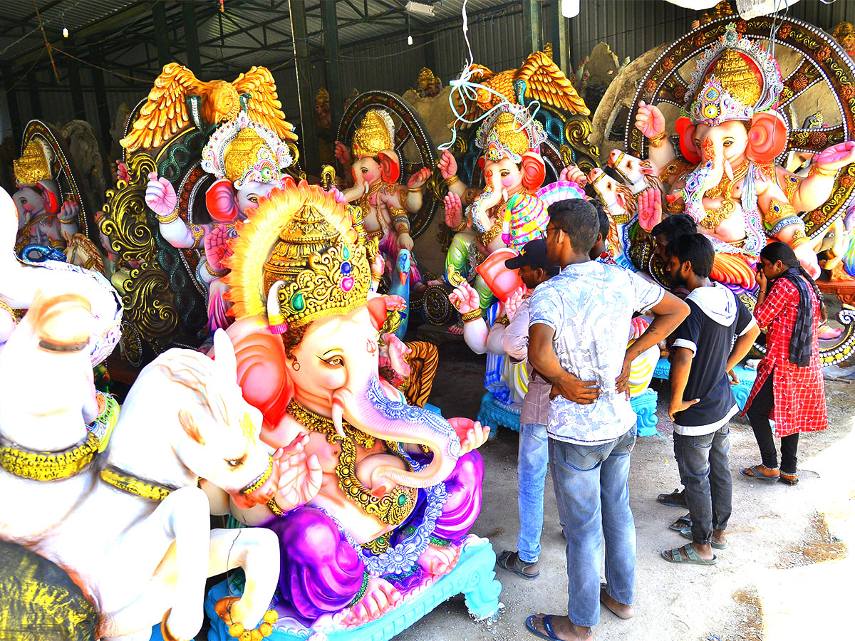 Ganesh Idols Ready For Chavithi Celebrations In Telugu States Photos - Sakshi12