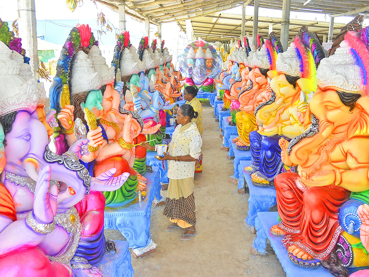 Ganesh Idols Ready For Chavithi Celebrations In Telugu States Photos - Sakshi13