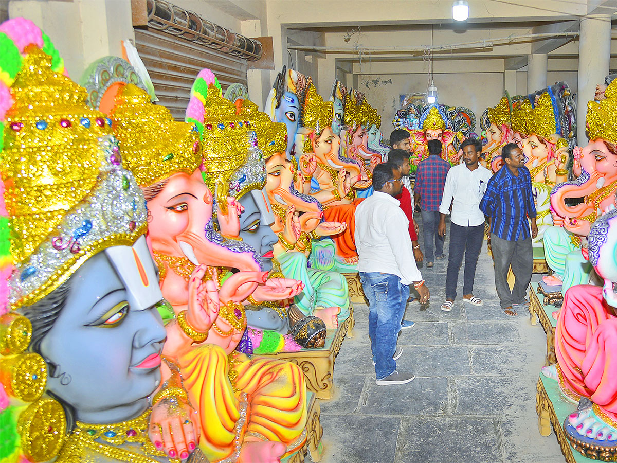 Ganesh Idols Ready For Chavithi Celebrations In Telugu States Photos - Sakshi2