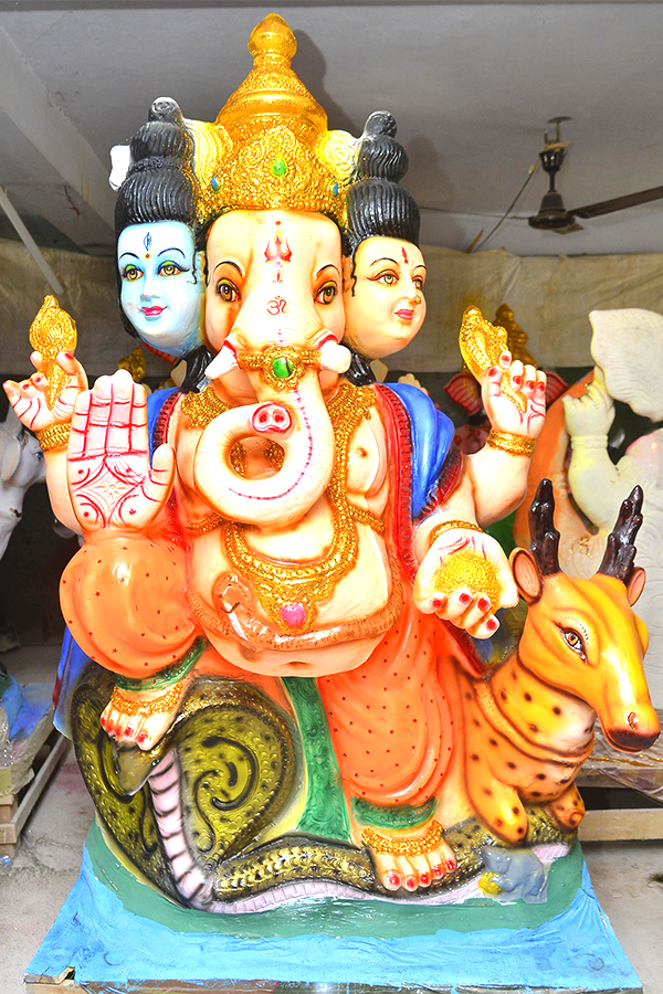 Ganesh Idols Ready For Chavithi Celebrations In Telugu States Photos - Sakshi19