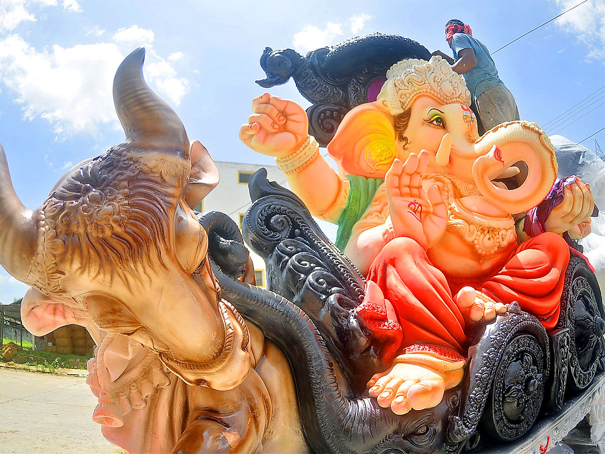 Ganesh Idols Ready For Chavithi Celebrations In Telugu States Photos - Sakshi4