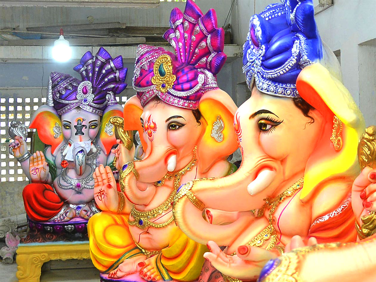 Ganesh Idols Ready For Chavithi Celebrations In Telugu States Photos - Sakshi8