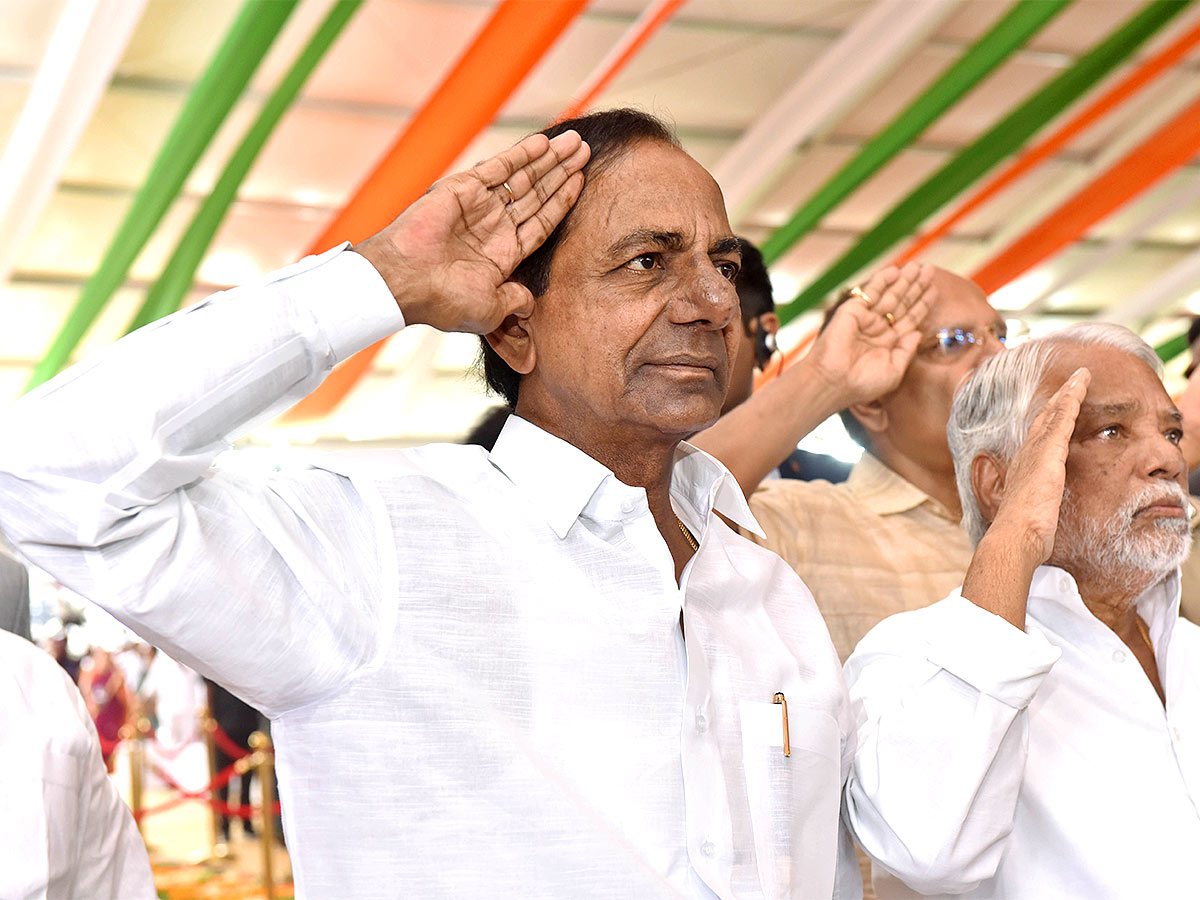 KCR to attend closing ceremony of Swatantra Bharat Vajrotsavalu - Sakshi3