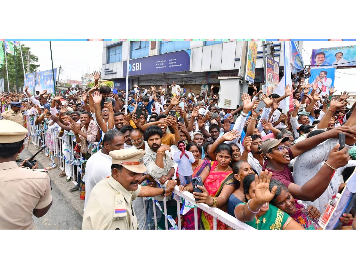 CM YS Jagan Prakasam District Tour Photo Gallery - Sakshi25