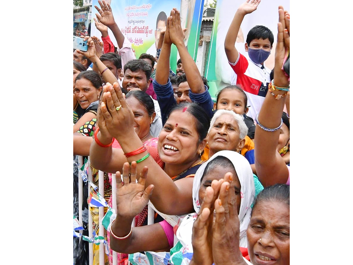 CM YS Jagan Prakasam District Tour Photo Gallery - Sakshi5