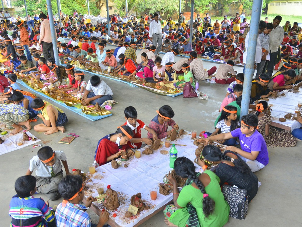 Clay Ganesha Making by Kids Photo Gallery - Sakshi5