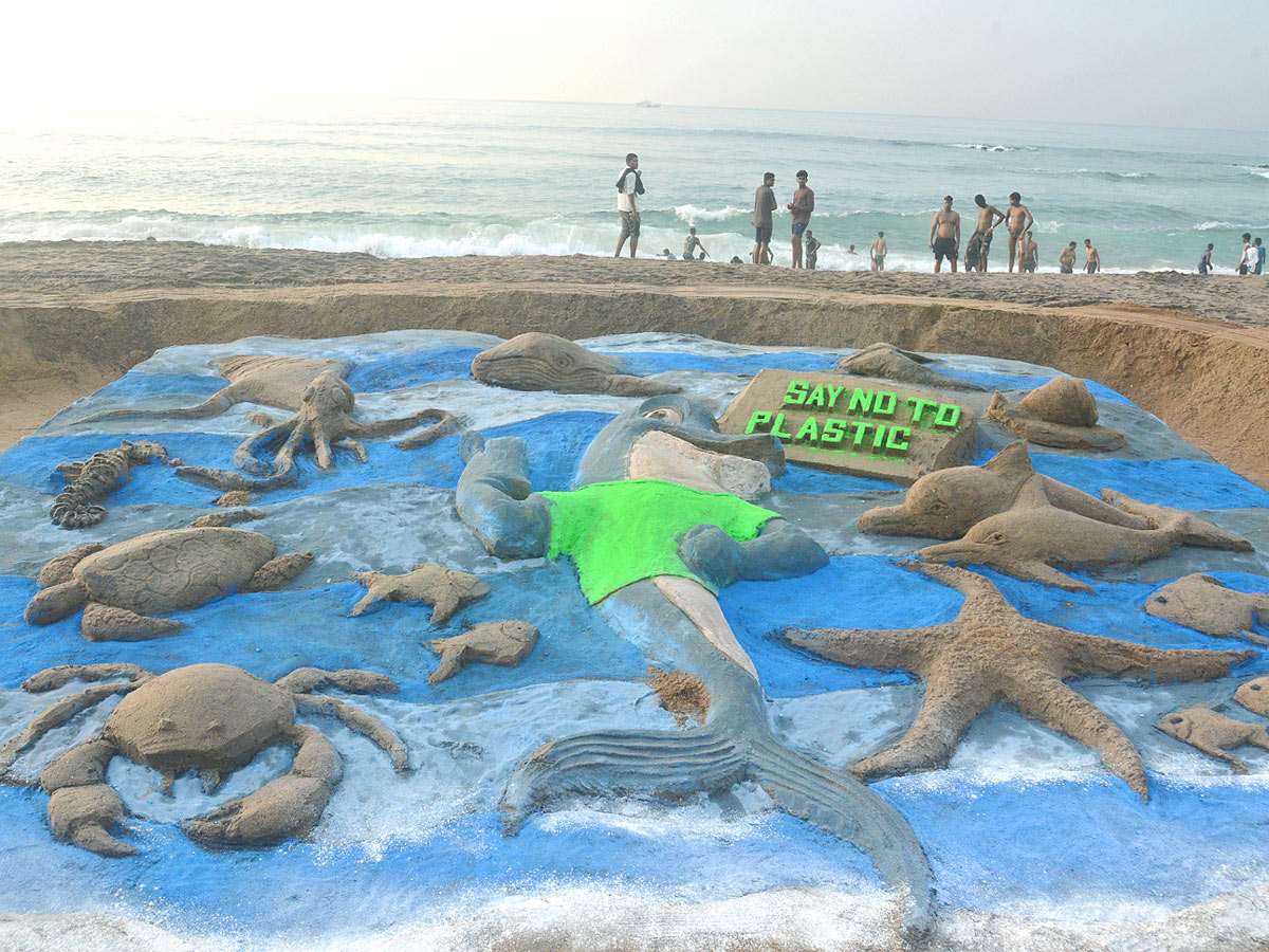 Mega Beach Cleaning at RK Beach in Vizag Photos - Sakshi17