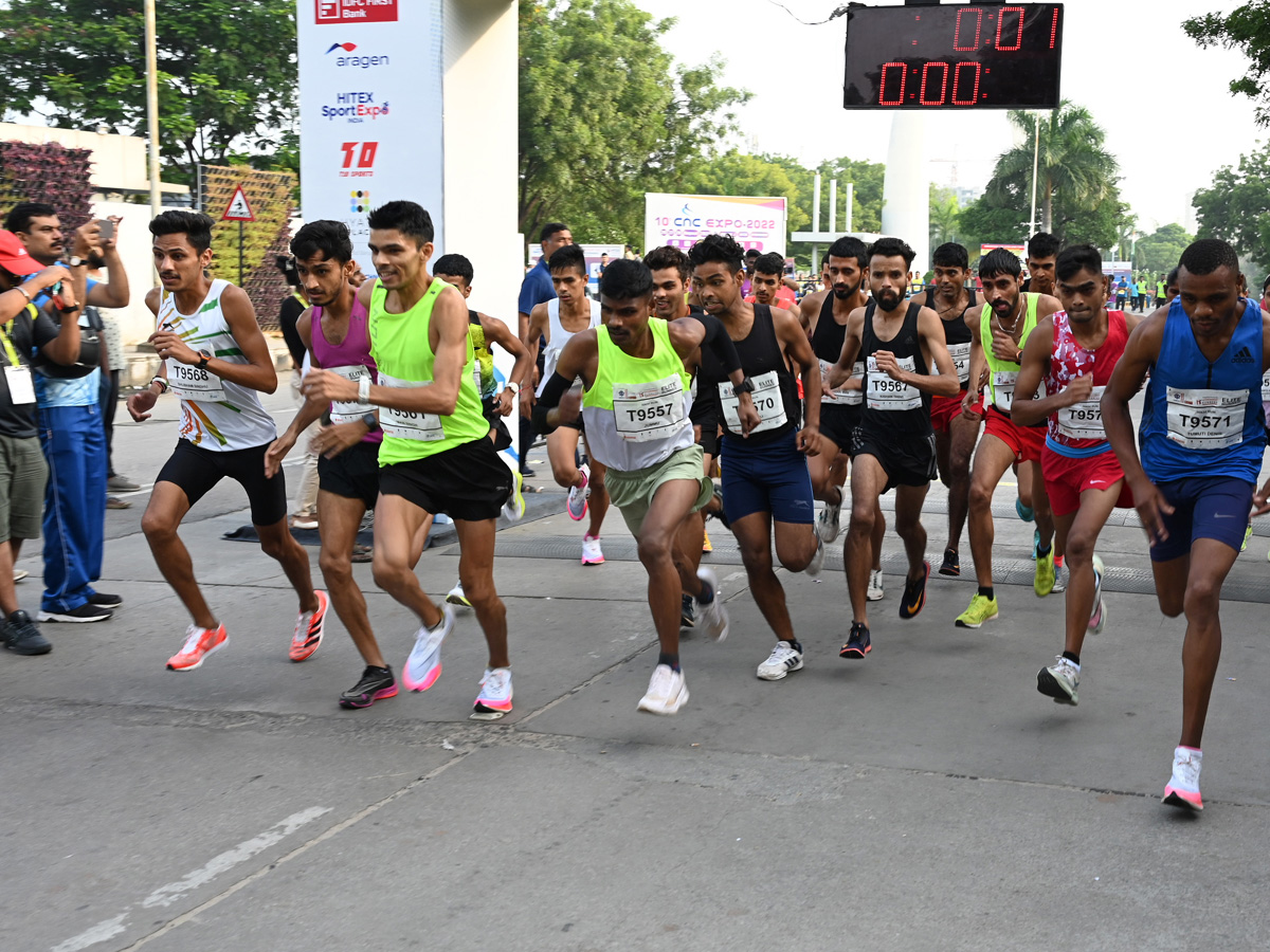 NMDC Hyderabad Marathon 2022 Photo Gallery - Sakshi23