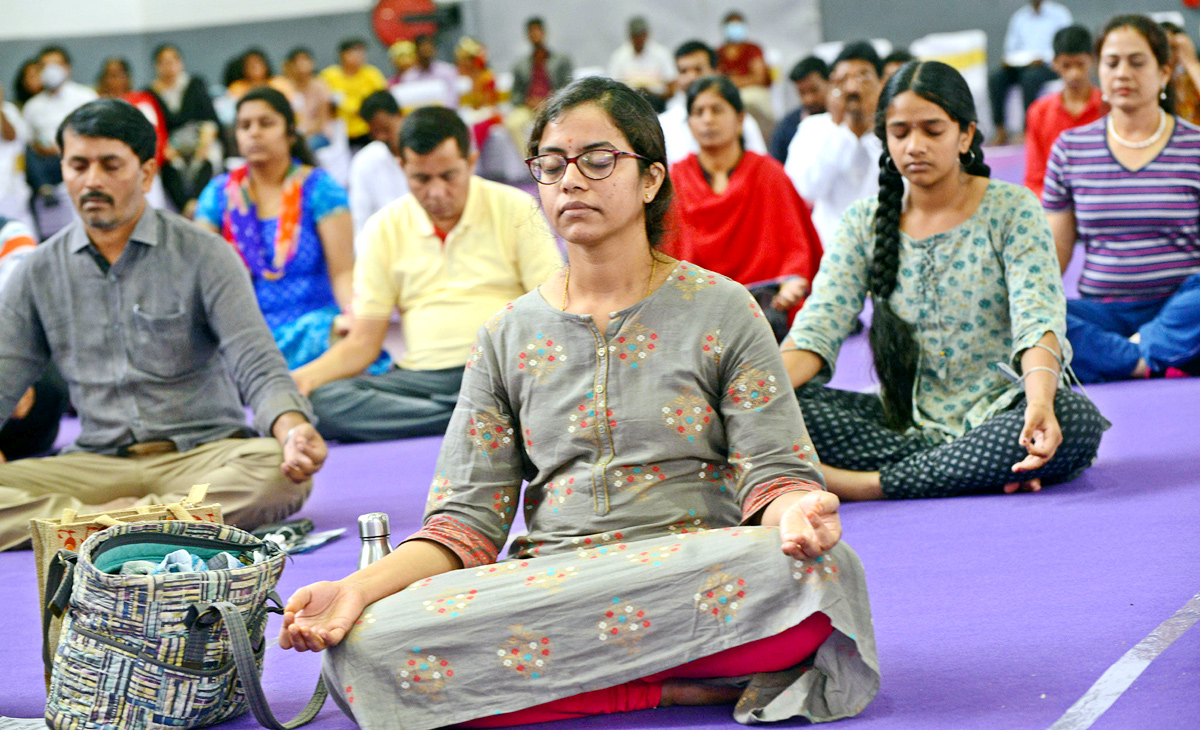 Padma Shri Swami Sivananda Yoga guru 126 years Old Living Indian at Sports Expo at Hitex - Sakshi14