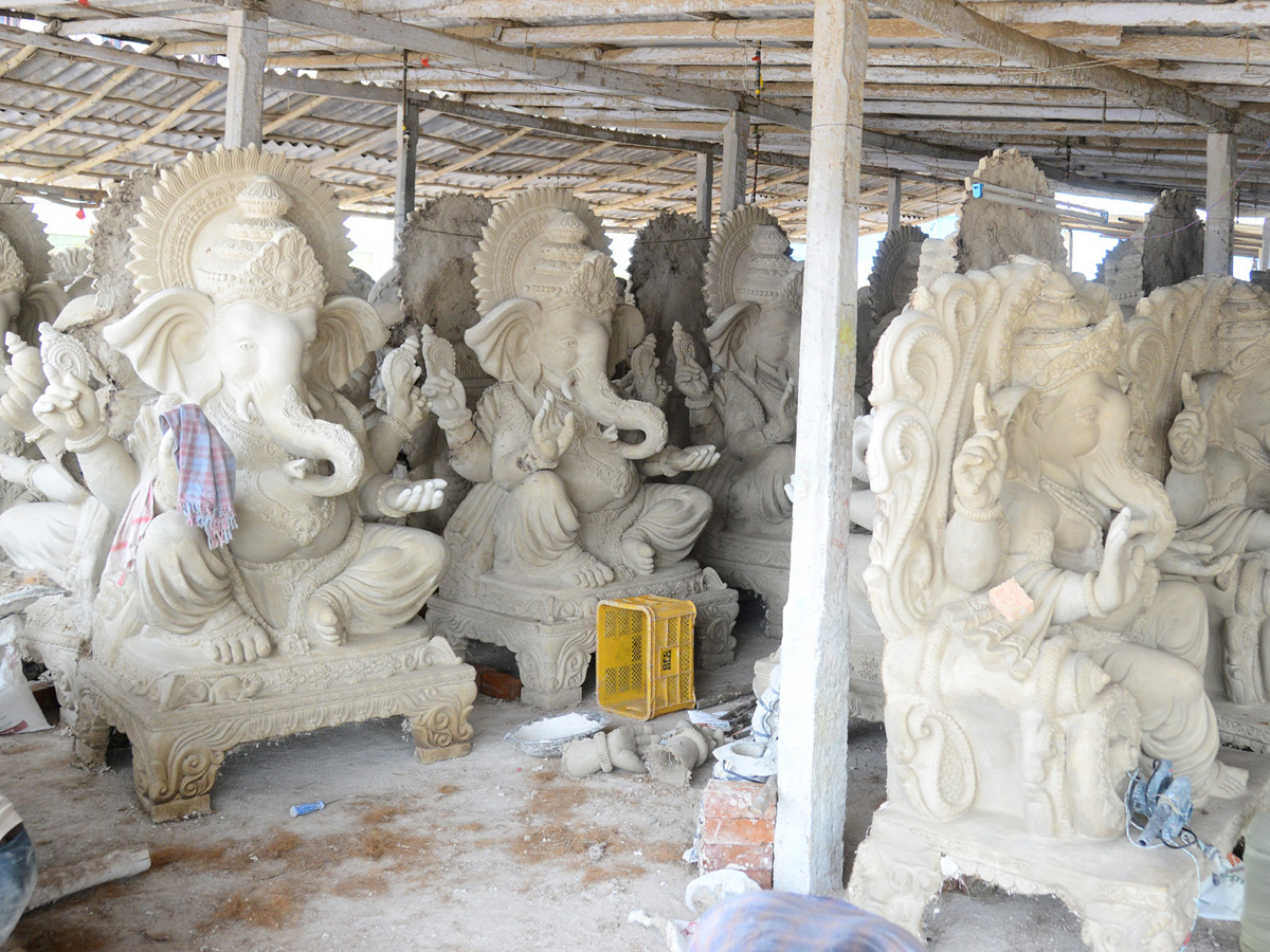 Making Clay Ganesh Idols In Vijayawada Photo Gallery - Sakshi12