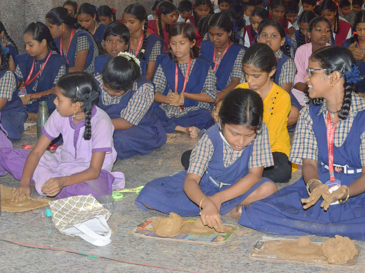 Kids make clay Ganesha for Ganesh Chaturthi Photo Gallery - Sakshi27