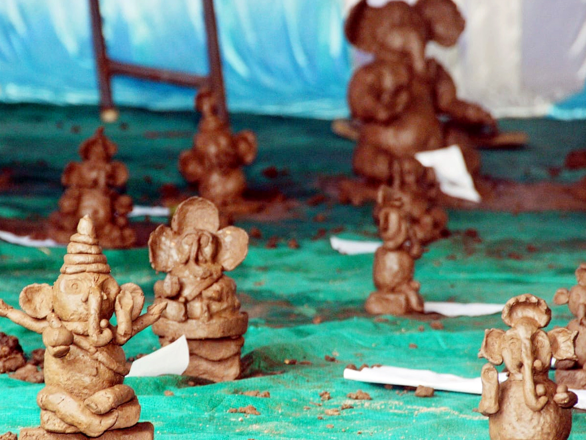 Kids make clay Ganesha for Ganesh Chaturthi Photo Gallery - Sakshi30