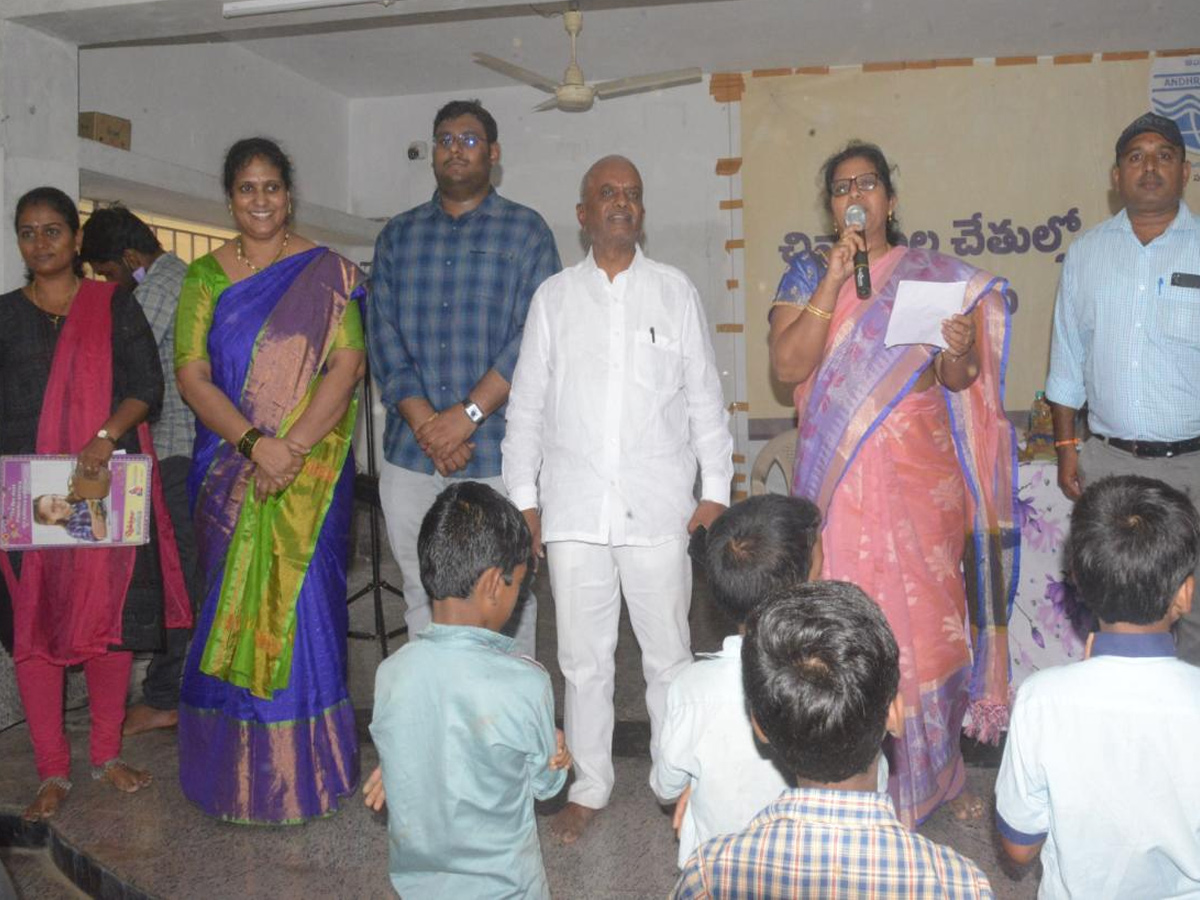 Kids make clay Ganesha for Ganesh Chaturthi Photo Gallery - Sakshi10