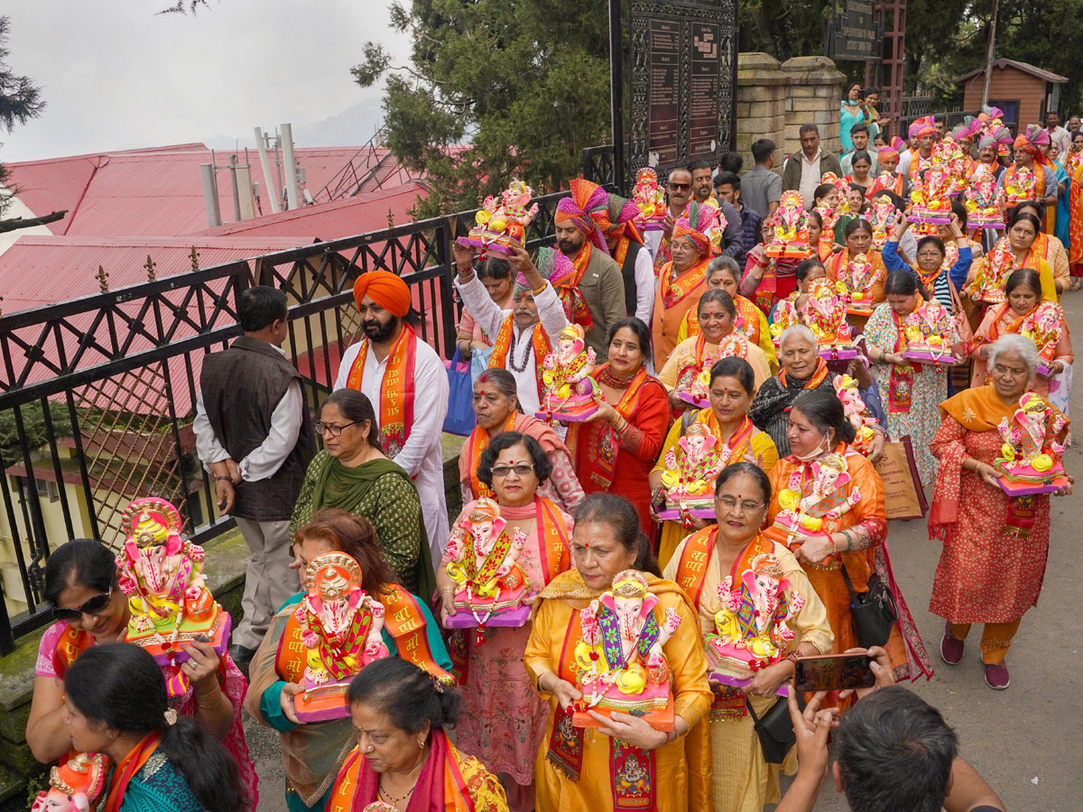 Ganesh Chaturdi Celebrations are Grand Across the Country Photo Gallery - Sakshi8