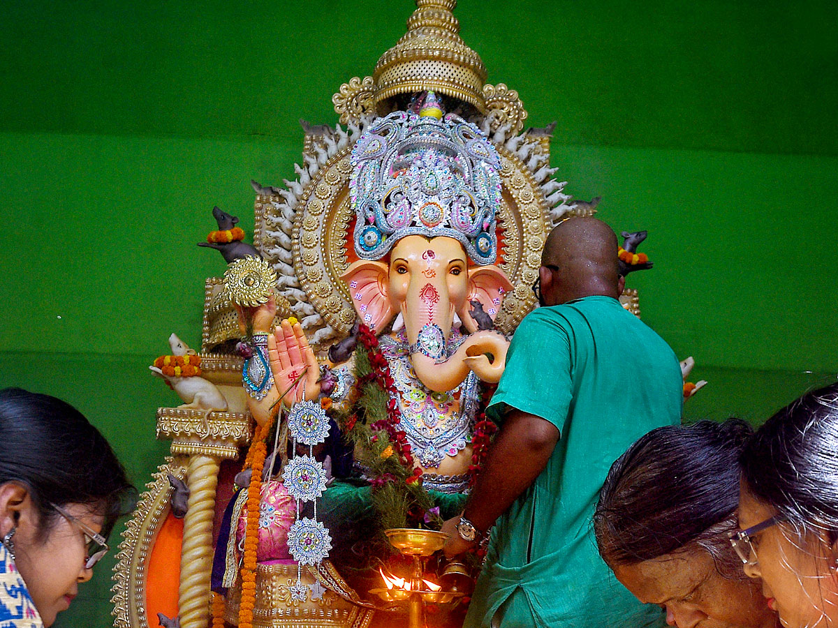 Ganesh Chaturdi Celebrations are Grand Across the Country Photo Gallery - Sakshi18