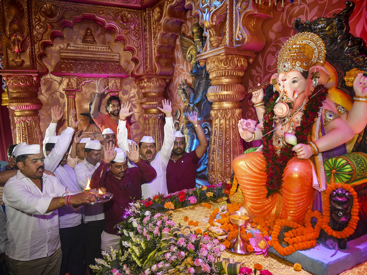 Ganesh Chaturdi Celebrations are Grand Across the Country Photo Gallery - Sakshi26