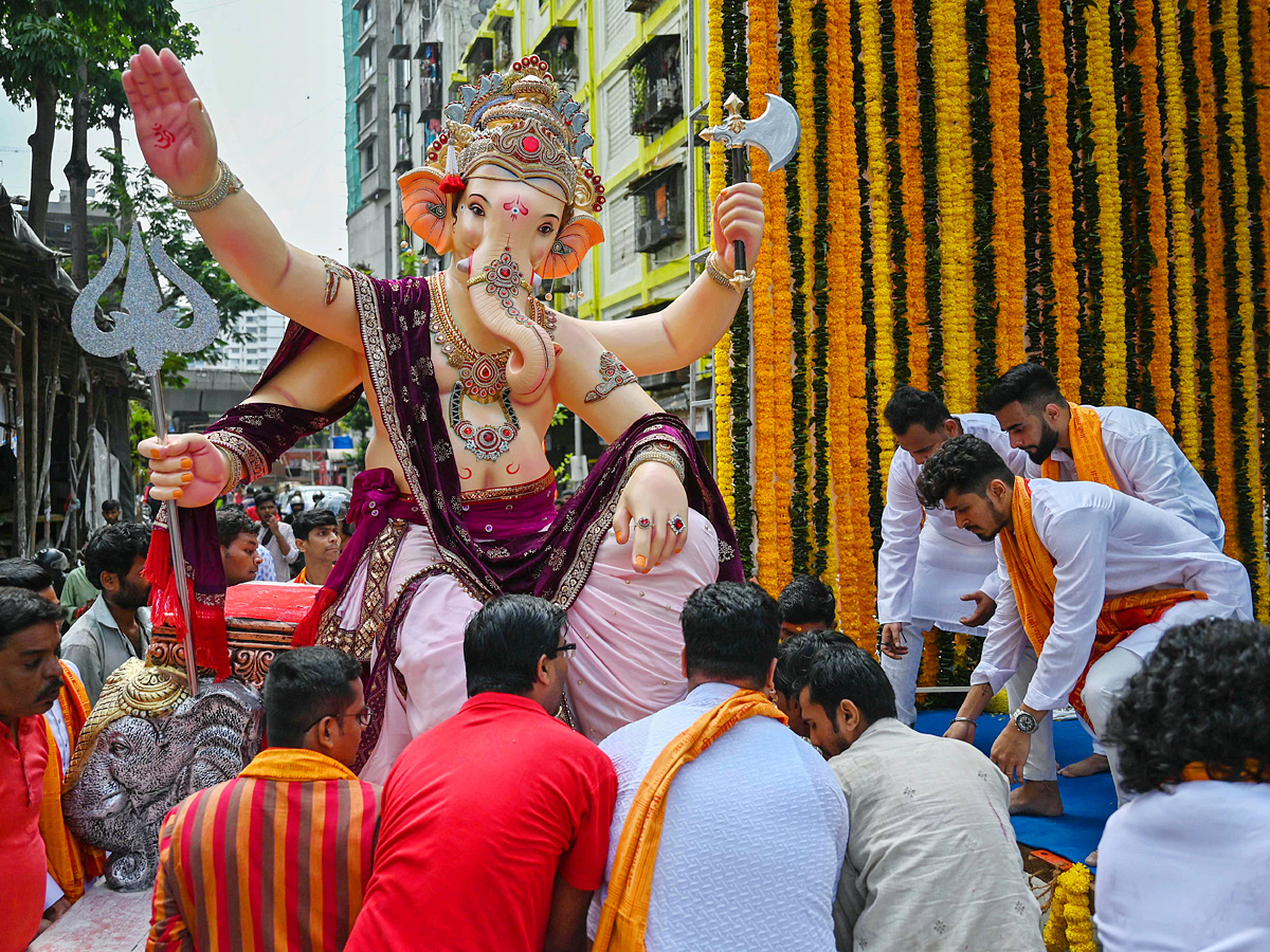 Ganesh Chaturdi Celebrations are Grand Across the Country Photo Gallery - Sakshi3