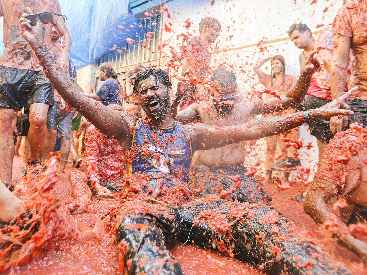 Tomatina Festival 2022 Photo Gallery - Sakshi4