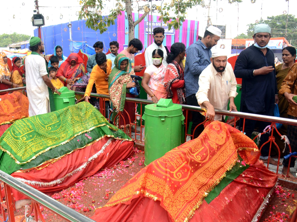 Rottela Panduga Begins in Nellore Photos - Sakshi32