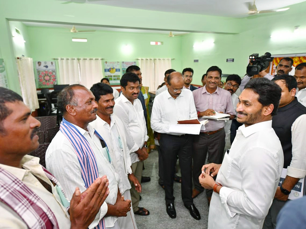 CM Jagan Inaugurates Village Secretariat AT Velpula - Sakshi24