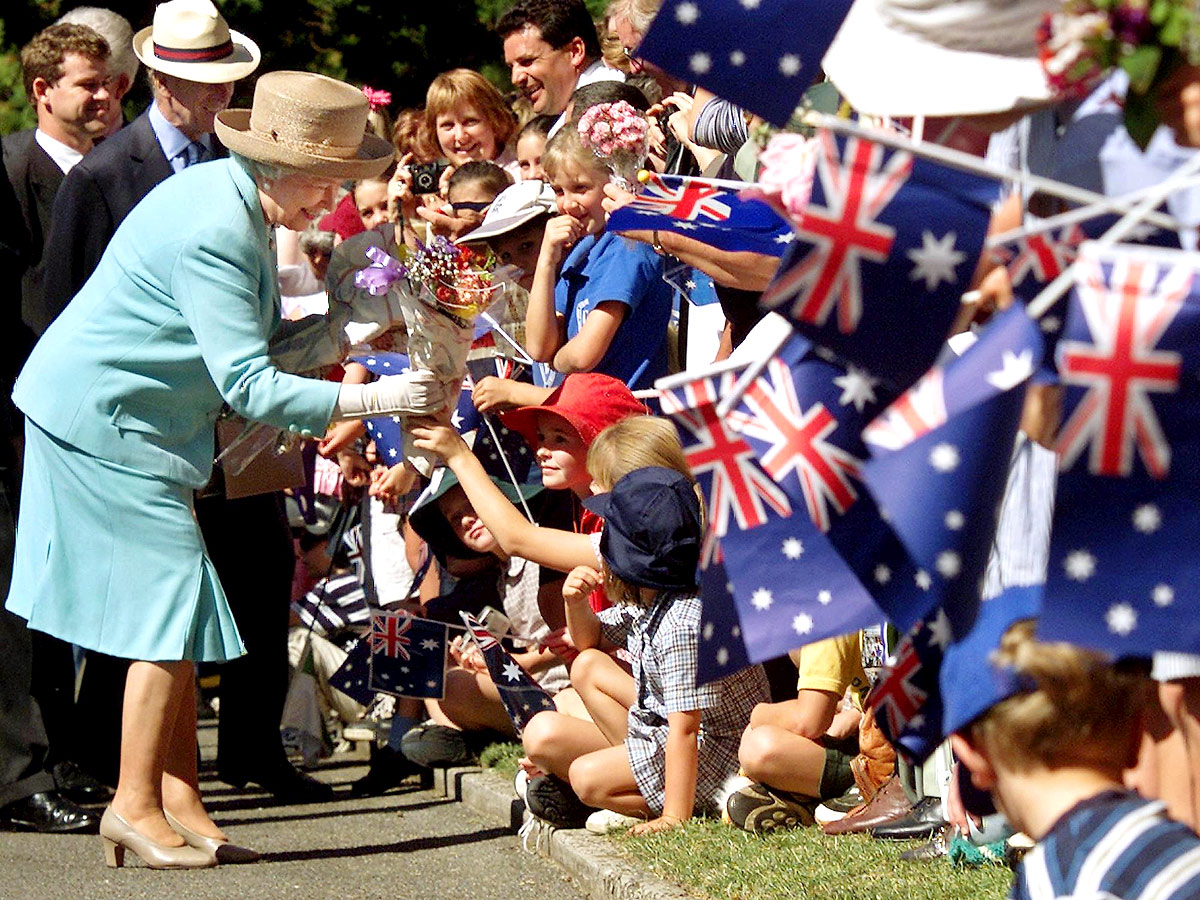 Queen Elizabeth Rare Photos  - Sakshi32