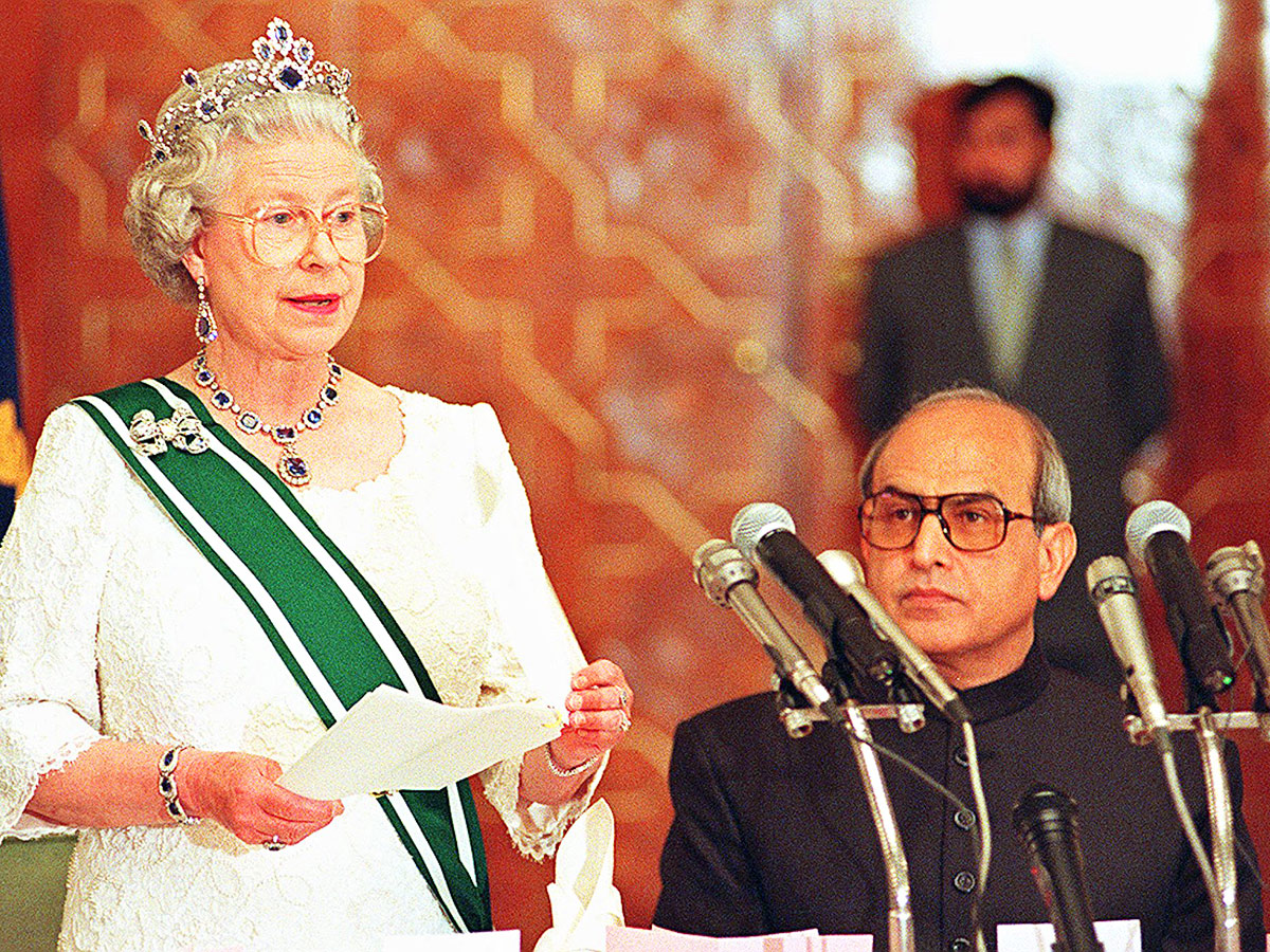 Queen Elizabeth Rare Photos  - Sakshi34