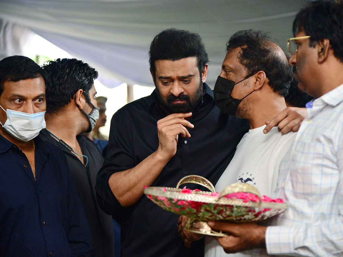 Celebrities Pay Tribute To Krishnam Raju - Sakshi13