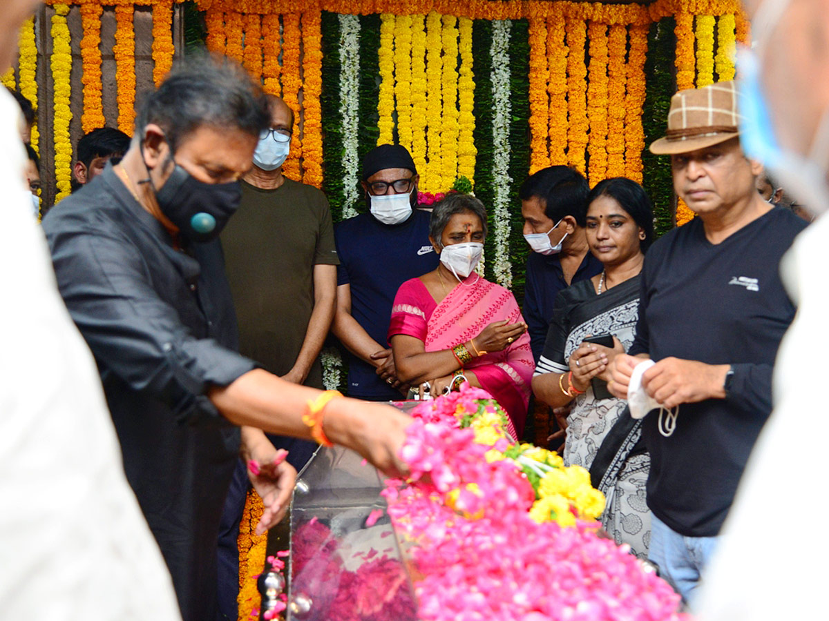 Celebrities Pay Tribute To Krishnam Raju - Sakshi18