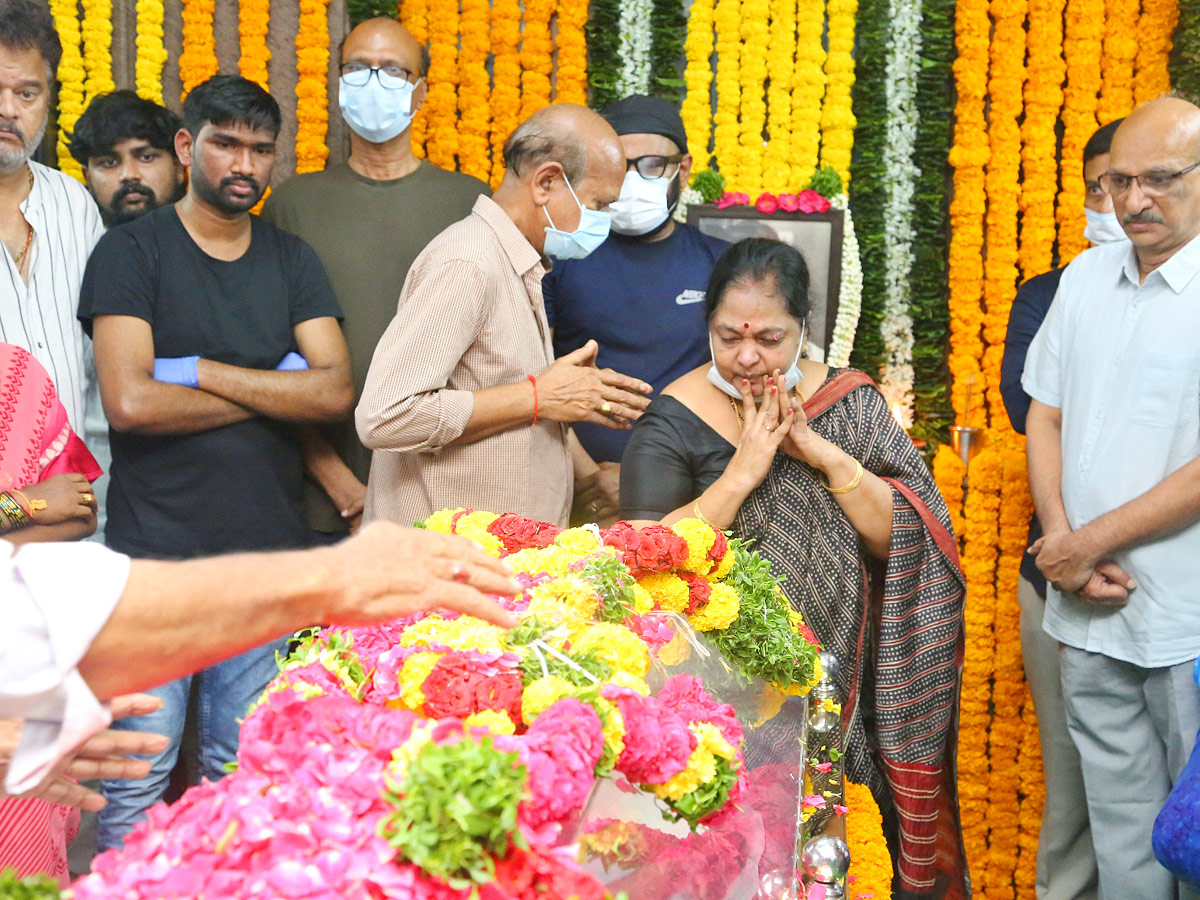 Celebrities Pay Tribute To Krishnam Raju - Sakshi39