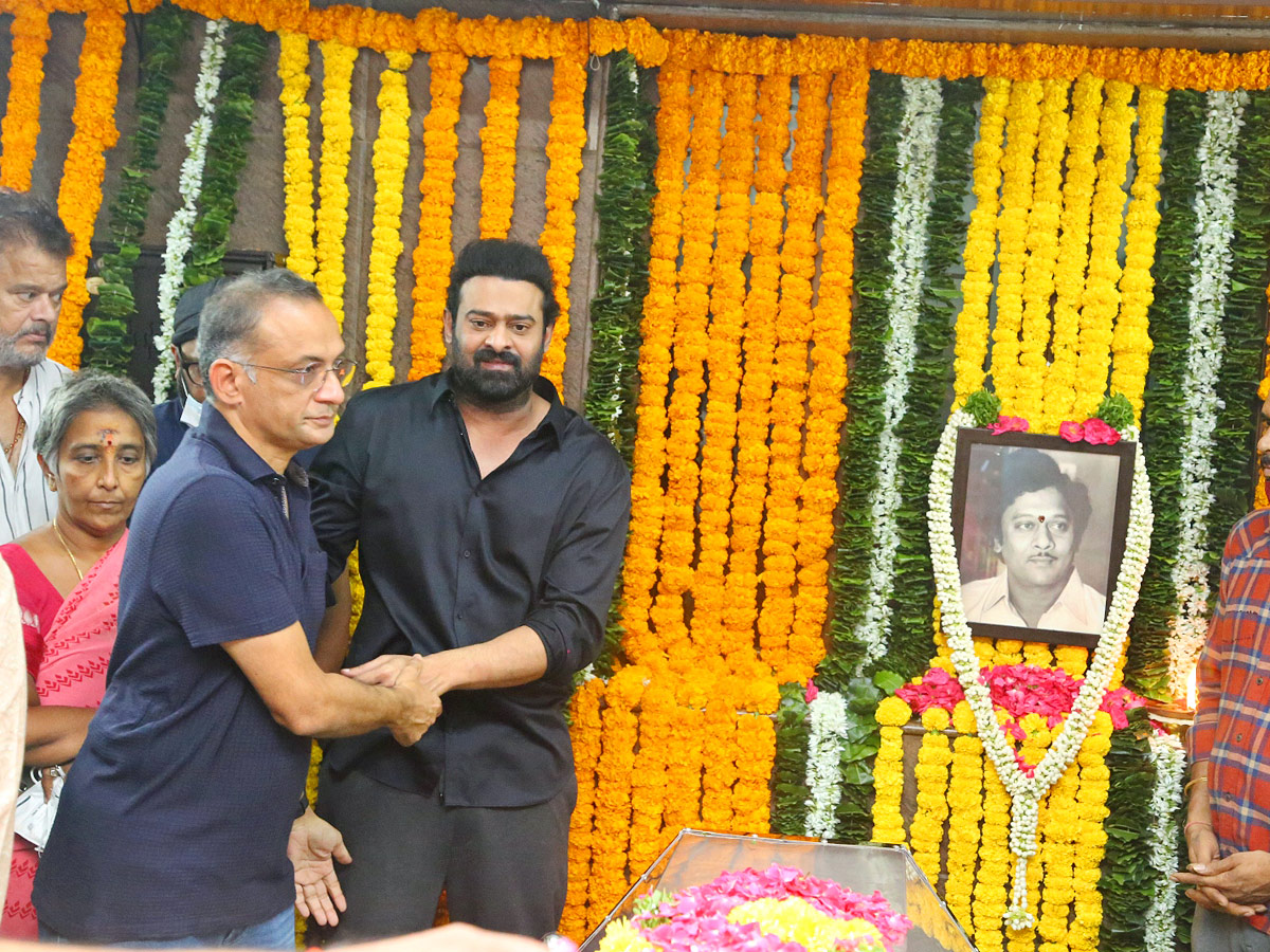 Celebrities Pay Tribute To Krishnam Raju - Sakshi53